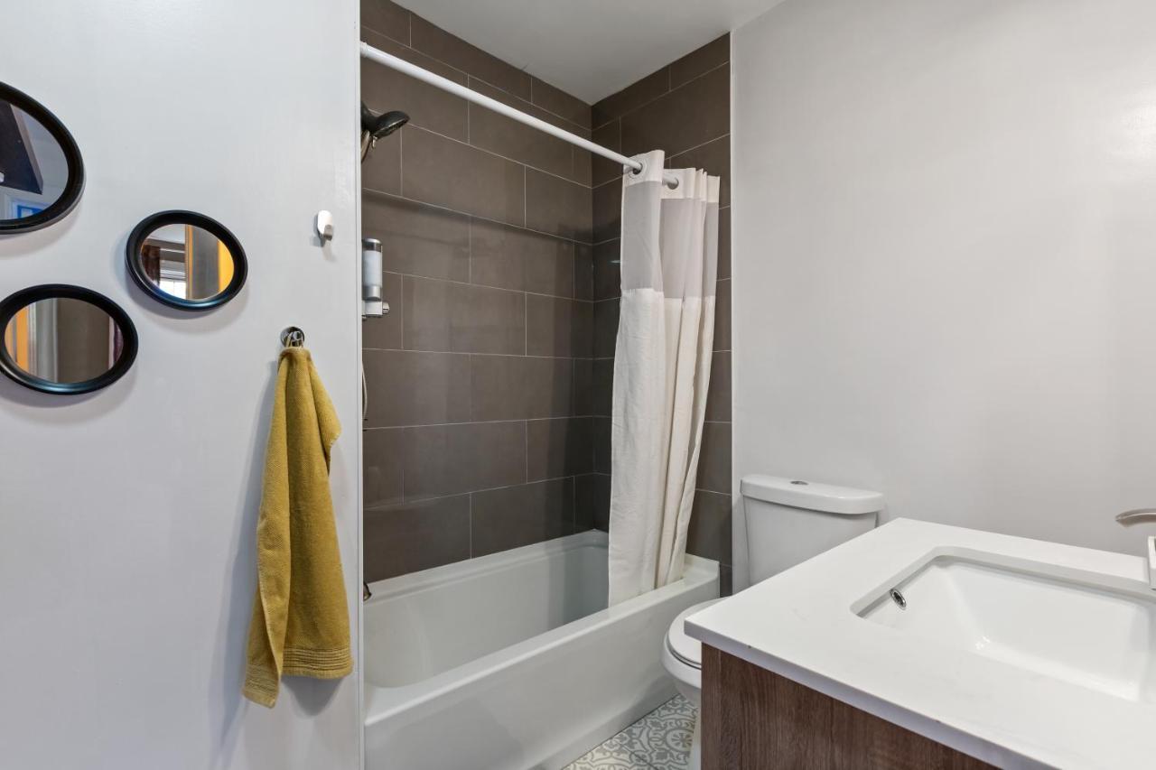 Pristine Townhouse With Rooftop Deck Near Canton! Baltimore Luaran gambar