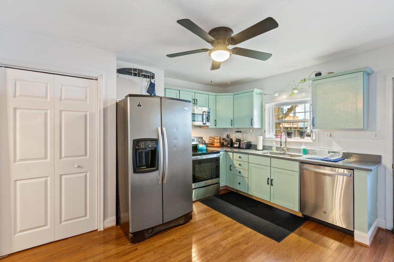 Pristine Townhouse With Rooftop Deck Near Canton! Baltimore Luaran gambar
