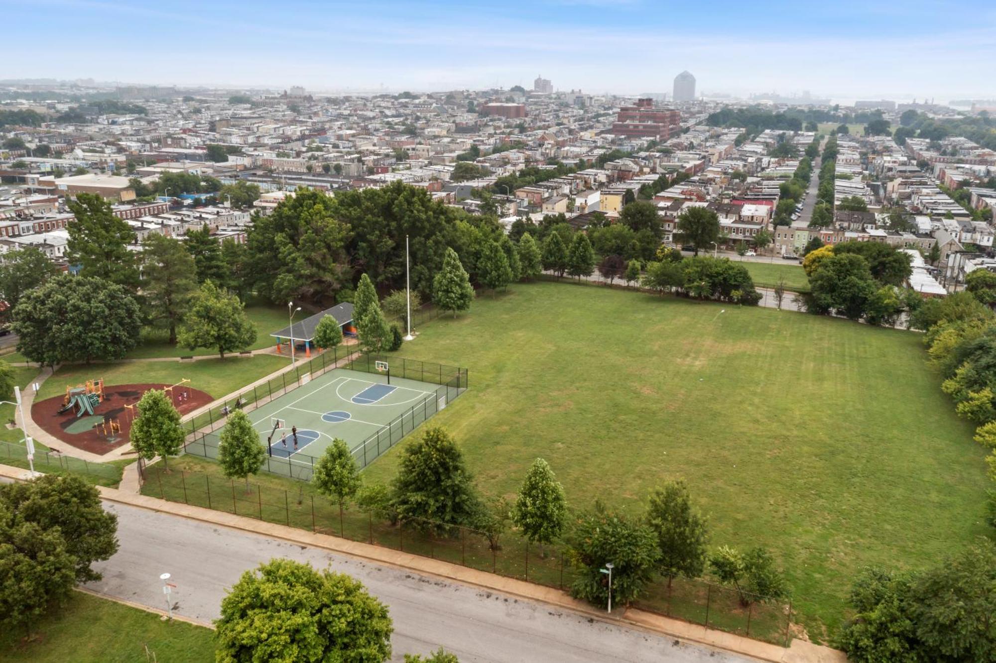 Pristine Townhouse With Rooftop Deck Near Canton! Baltimore Luaran gambar